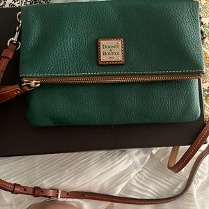 Dooney & Bourke Crossbody pebble leather emerald green